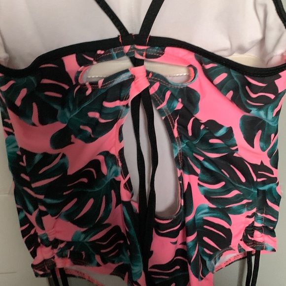 Maillot de bain 1 pièce/swimsuit 1 piece - Picture 4 of 4